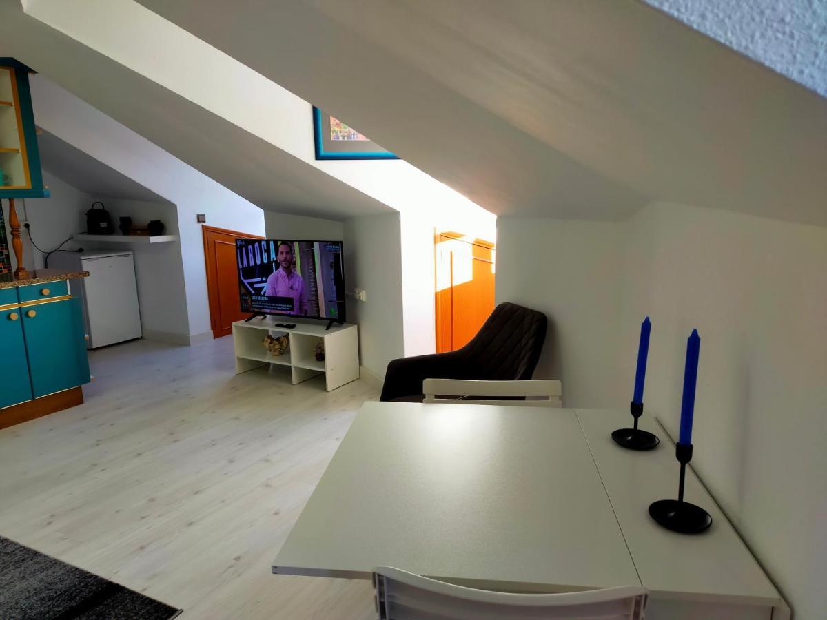 Apartamento En El Casco Antiguo De Ponferrada Buitenkant foto