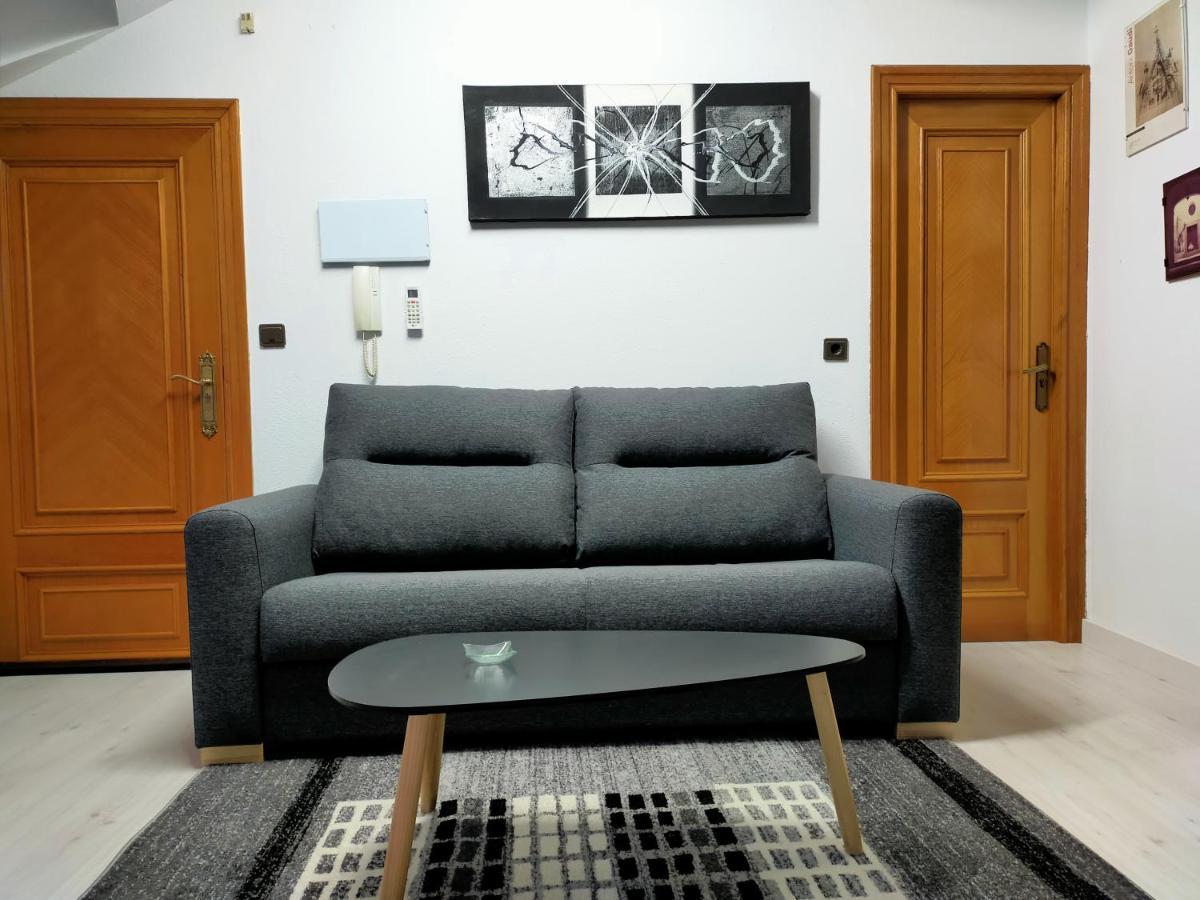 Apartamento En El Casco Antiguo De Ponferrada Buitenkant foto